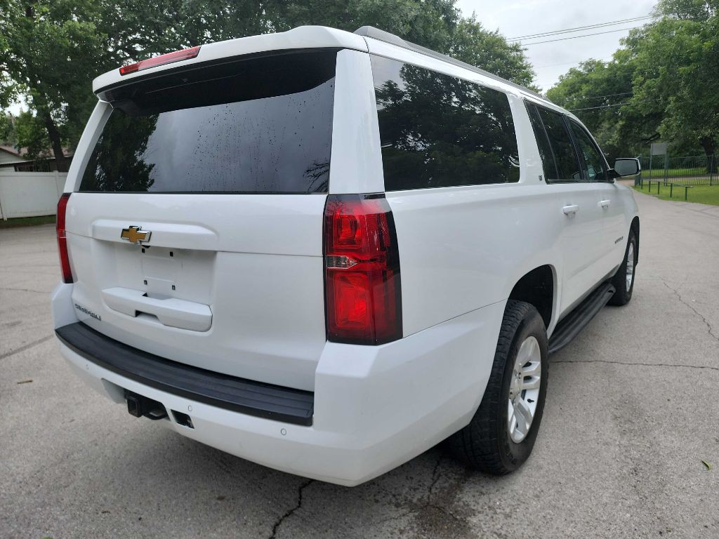 2015 Chevrolet Suburban Image 8