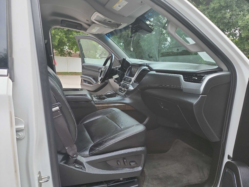 2015 Chevrolet Suburban Image 36