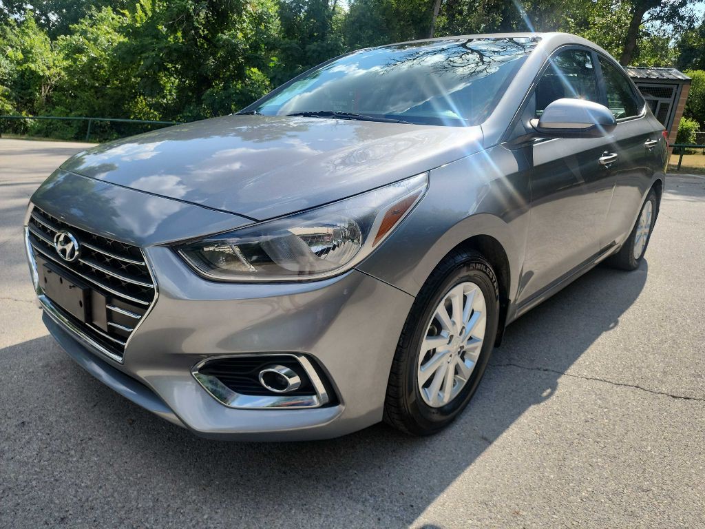 2021 Hyundai Accent Image 3