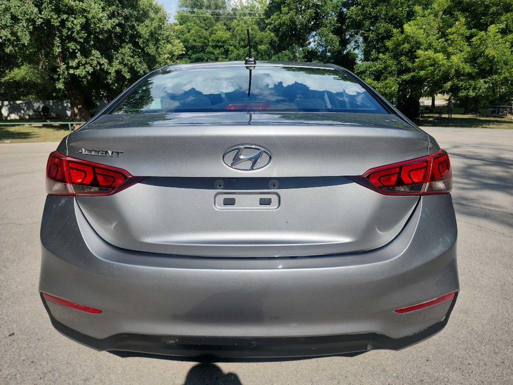 2021 Hyundai Accent Image 6