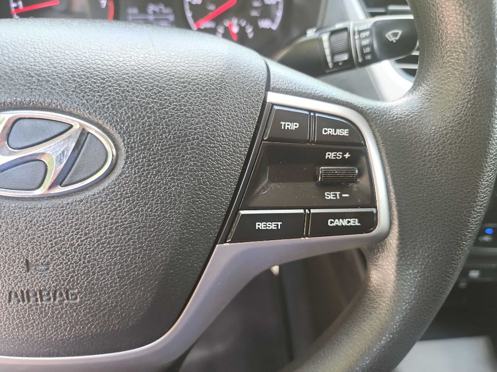 2021 Hyundai Accent Image 15