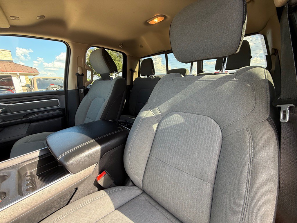 2020 RAM 1500 Image 18