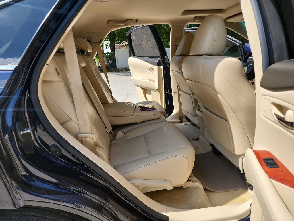 2010 Lexus RX Image 31