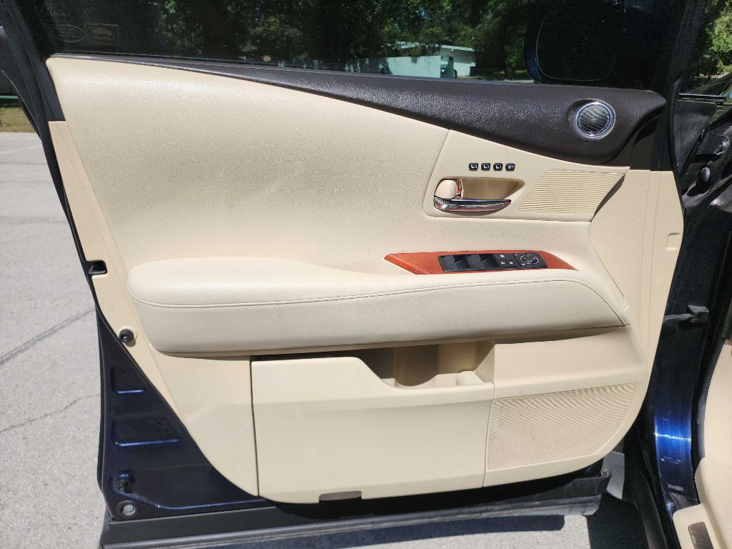2010 Lexus RX Image 45