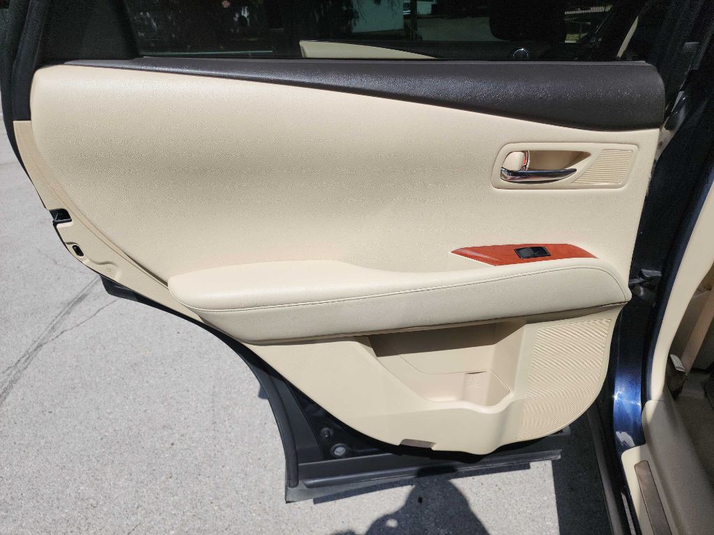 2010 Lexus RX Image 59