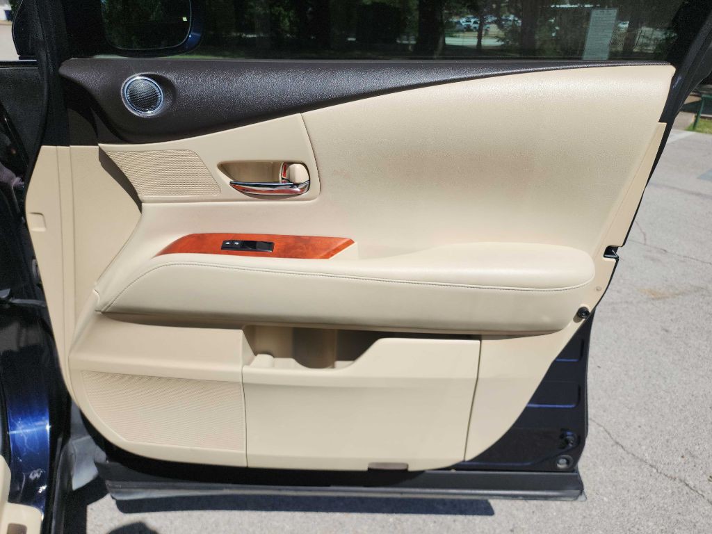 2010 Lexus RX Image 65
