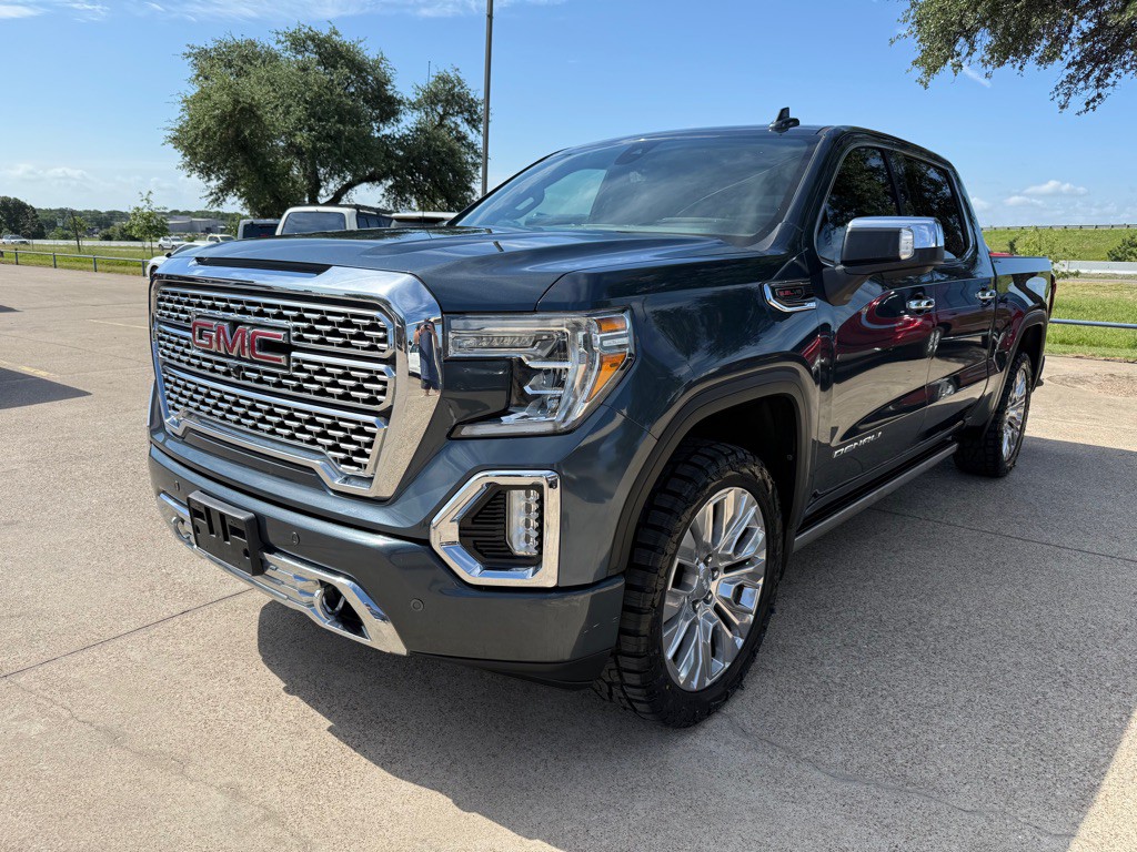 2020 GMC Sierra Image 3