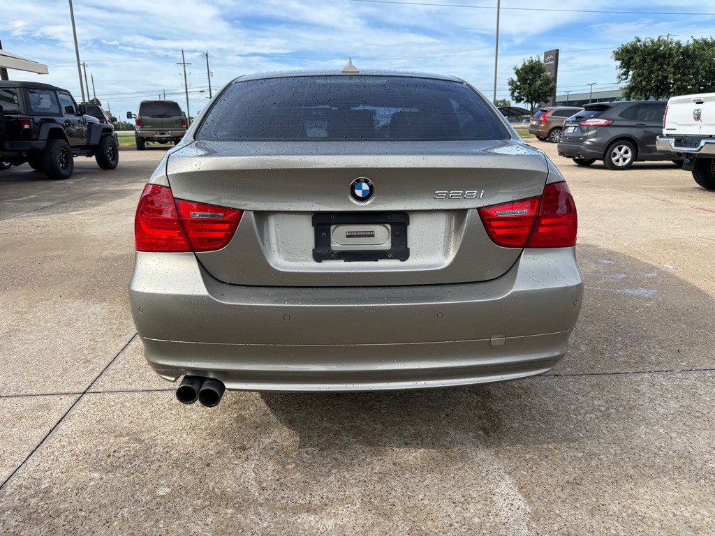 2009 BMW 3 Series Image 6