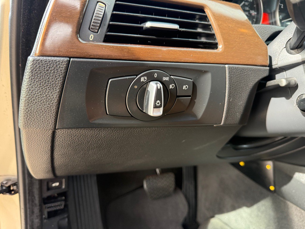 2009 BMW 3 Series Image 18