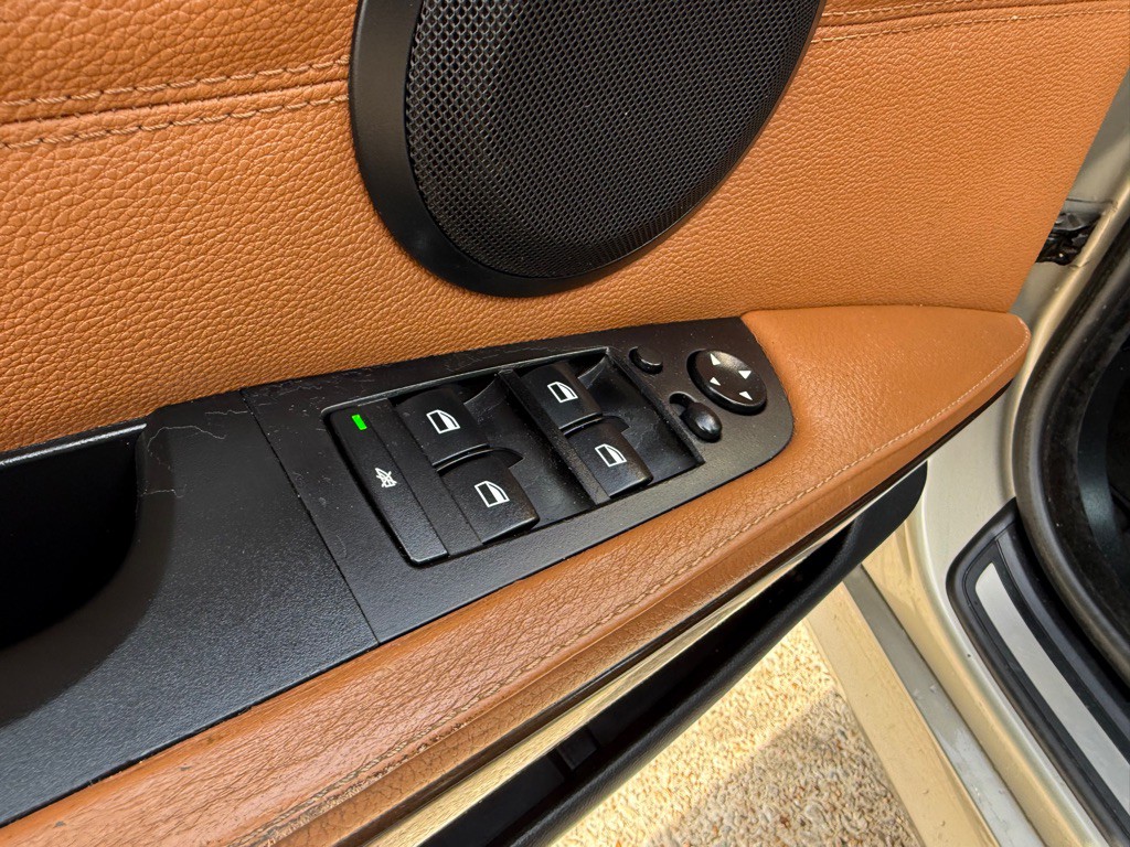 2009 BMW 3 Series Image 19