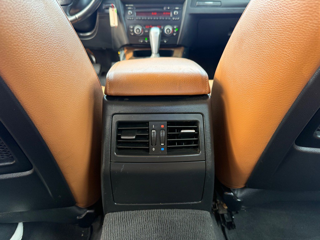 2009 BMW 3 Series Image 20