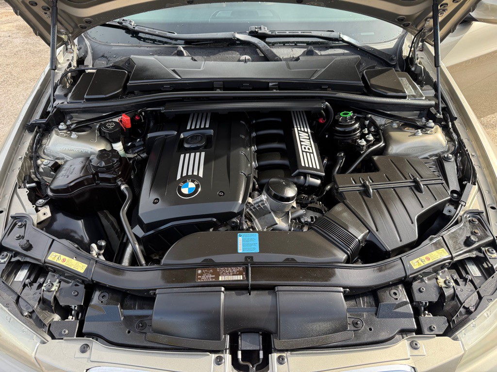 2009 BMW 3 Series Image 31