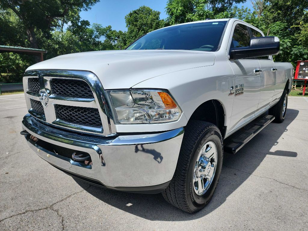 2016 RAM 3500 Image 3