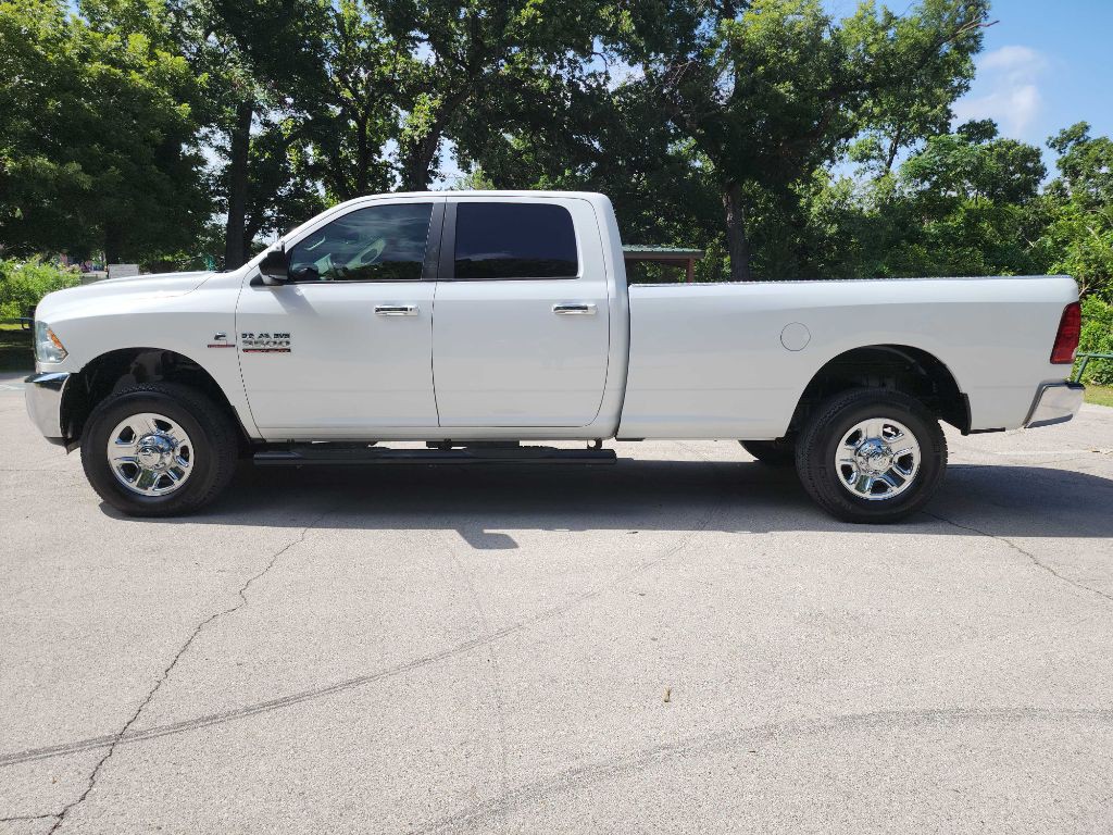 2016 RAM 3500 Image 4