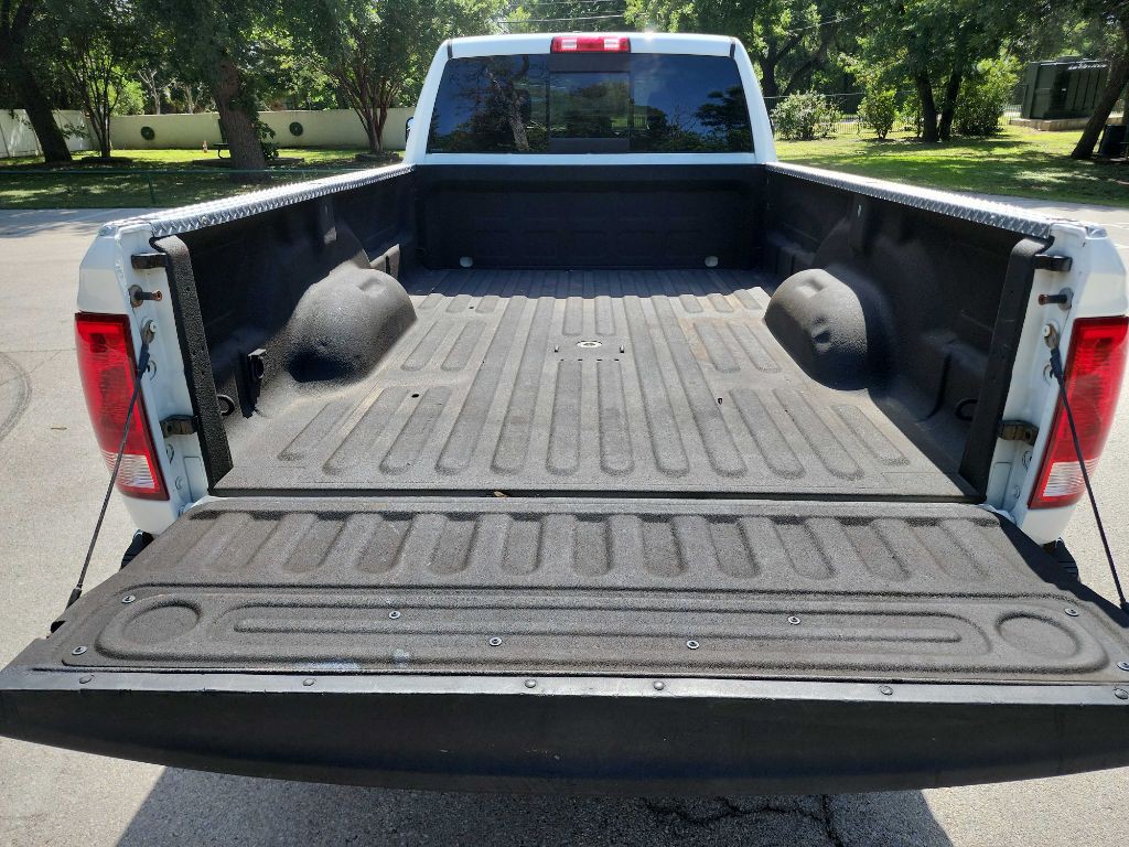 2016 RAM 3500 Image 10