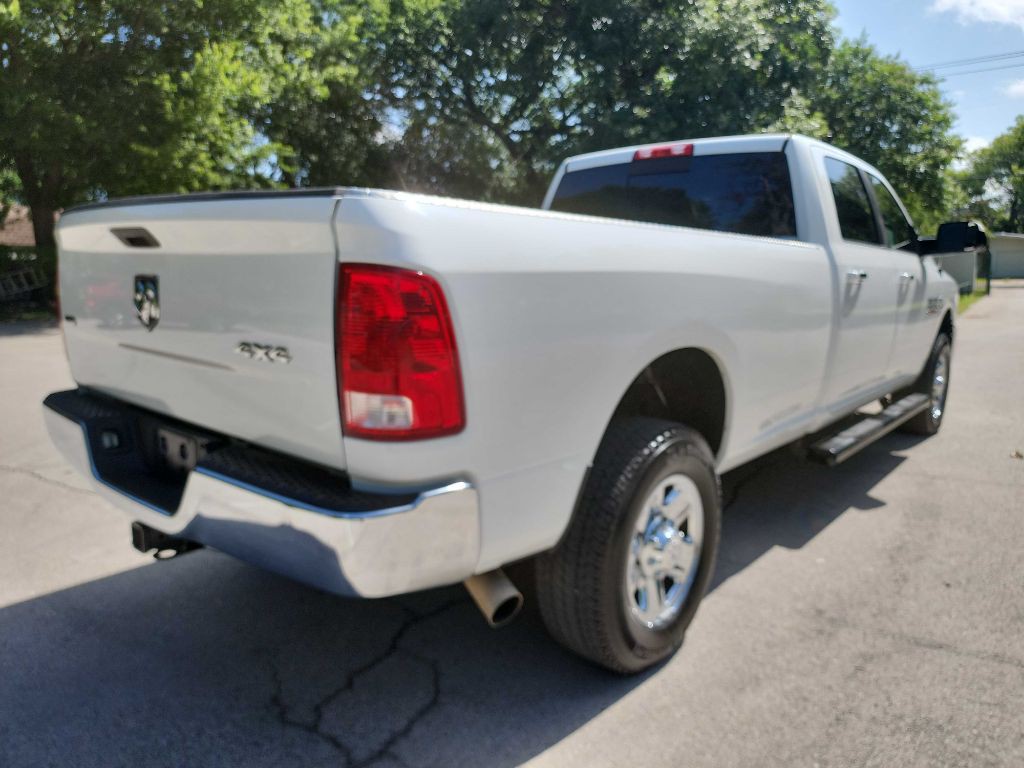 2016 RAM 3500 Image 12