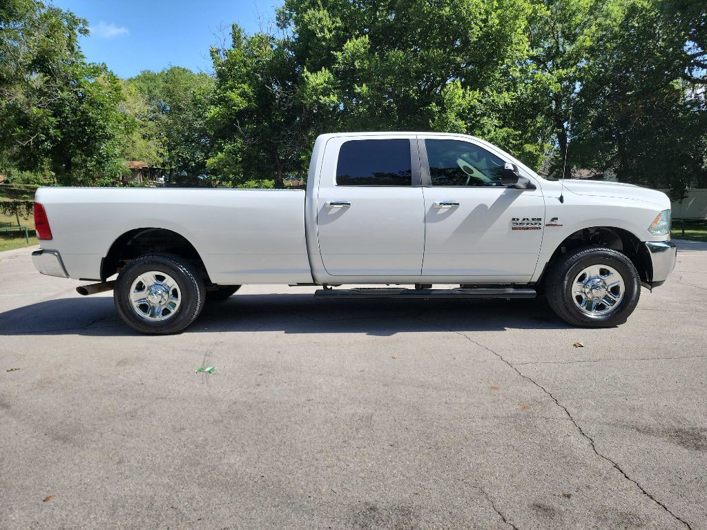 2016 RAM 3500 Image 13