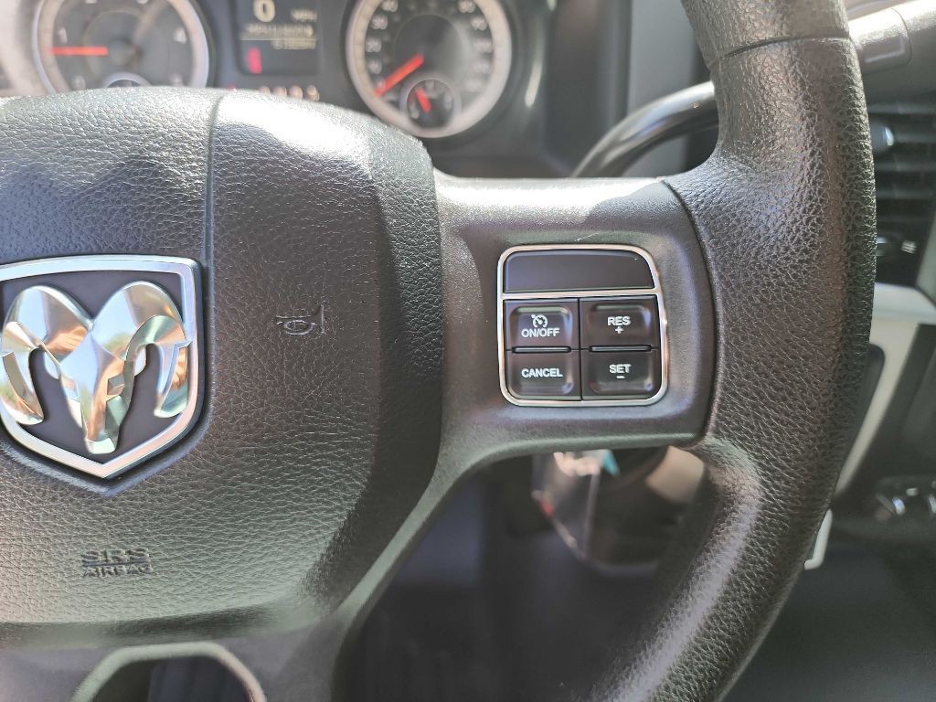 2016 RAM 3500 Image 25
