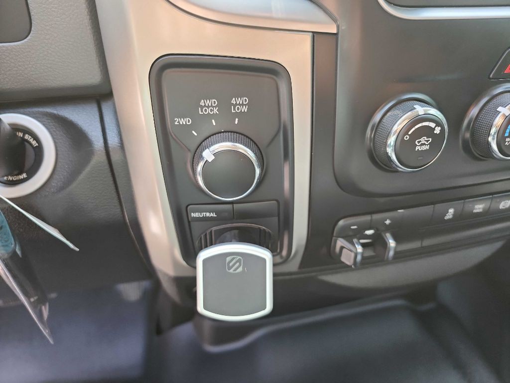 2016 RAM 3500 Image 29
