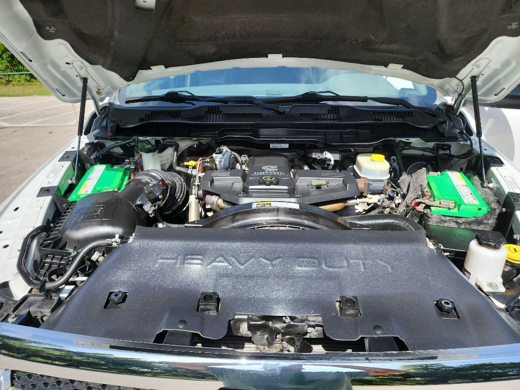 2016 RAM 3500 Image 43