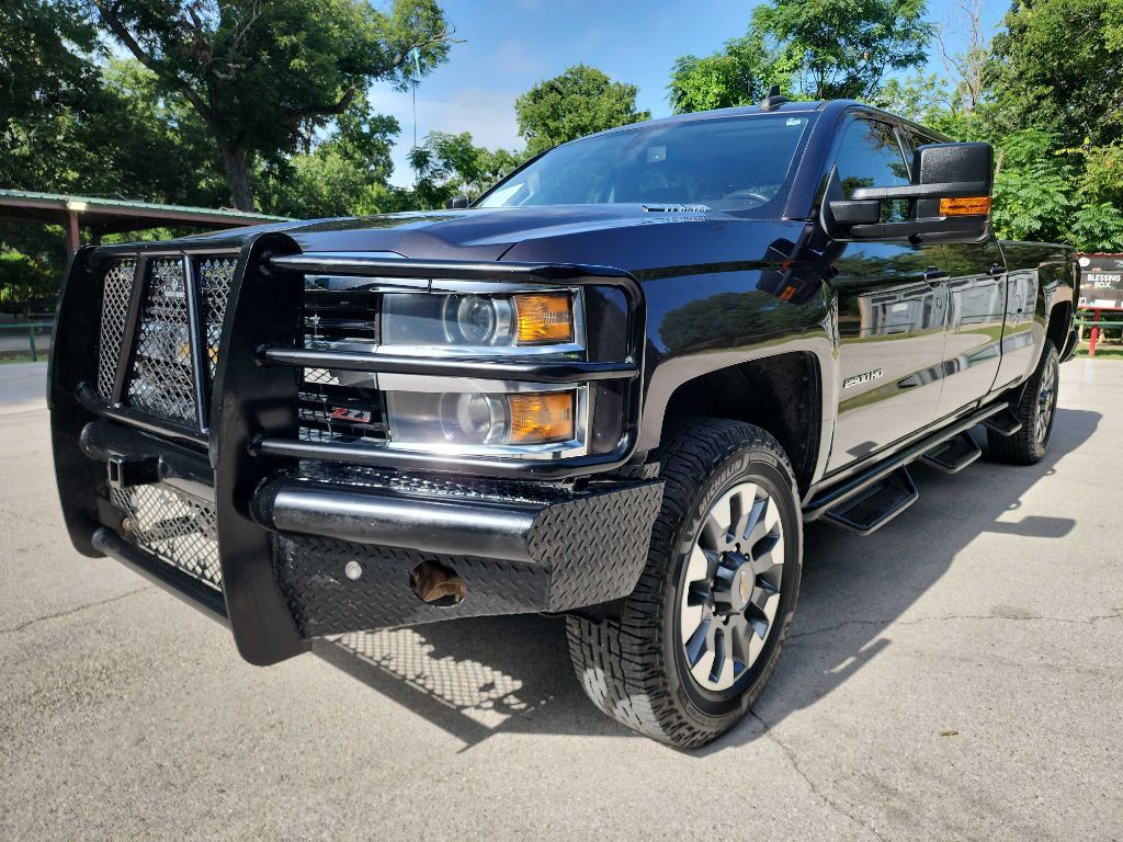 2016 Chevrolet Silverado 1500 Image 2
