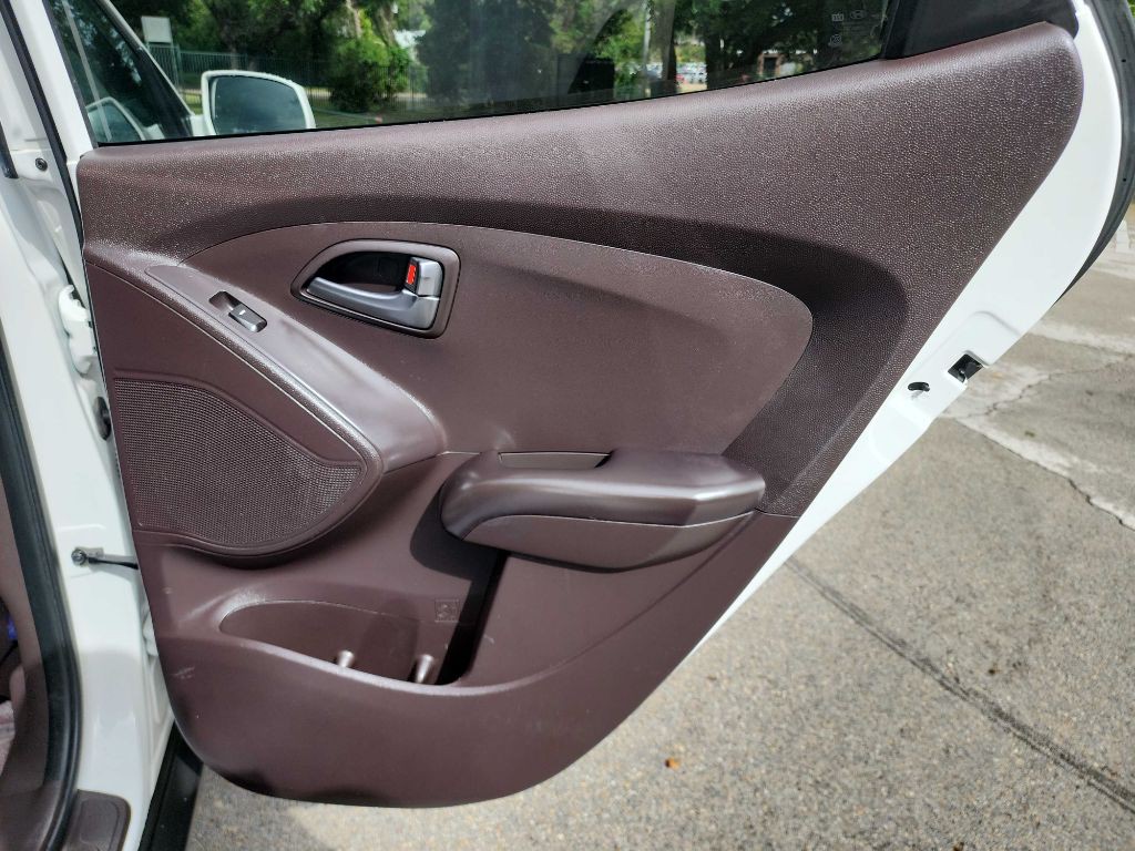 2014 Hyundai Tucson Image 24