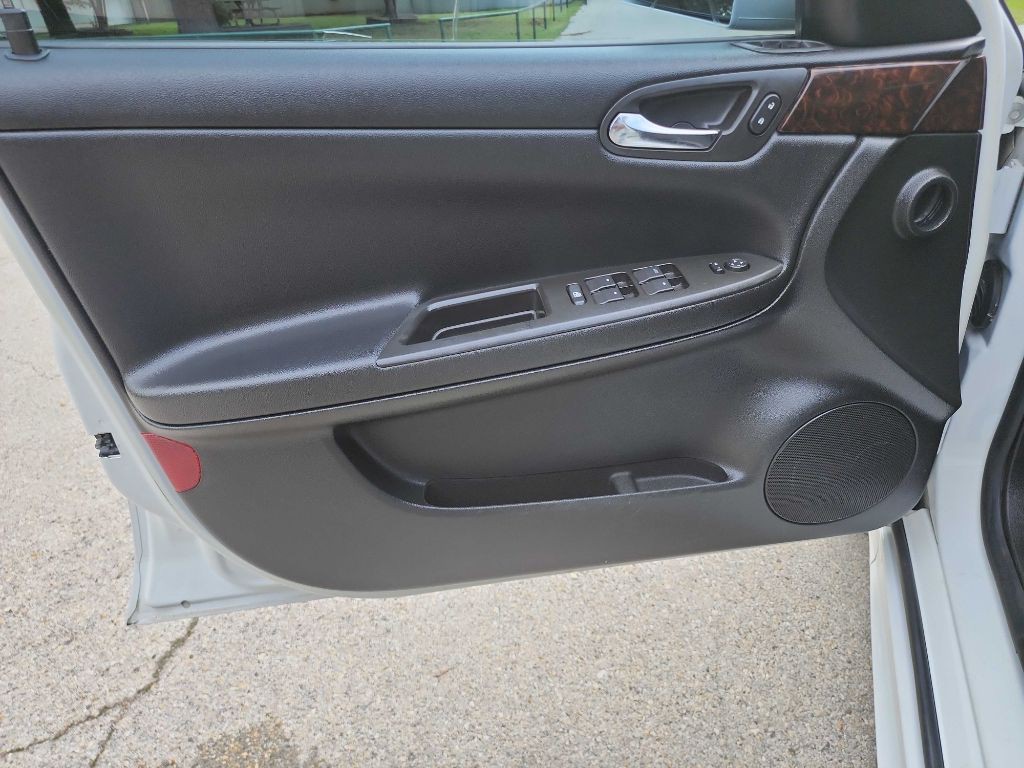 2014 Chevrolet Impala Image 9