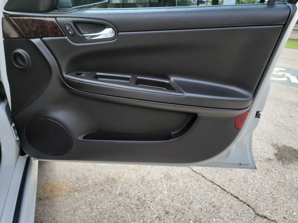 2014 Chevrolet Impala Image 24