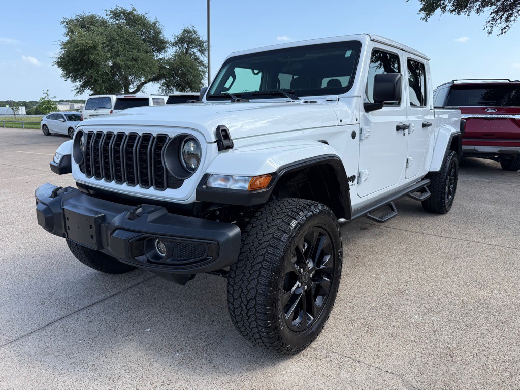 2025 Jeep Gladiator Image 3