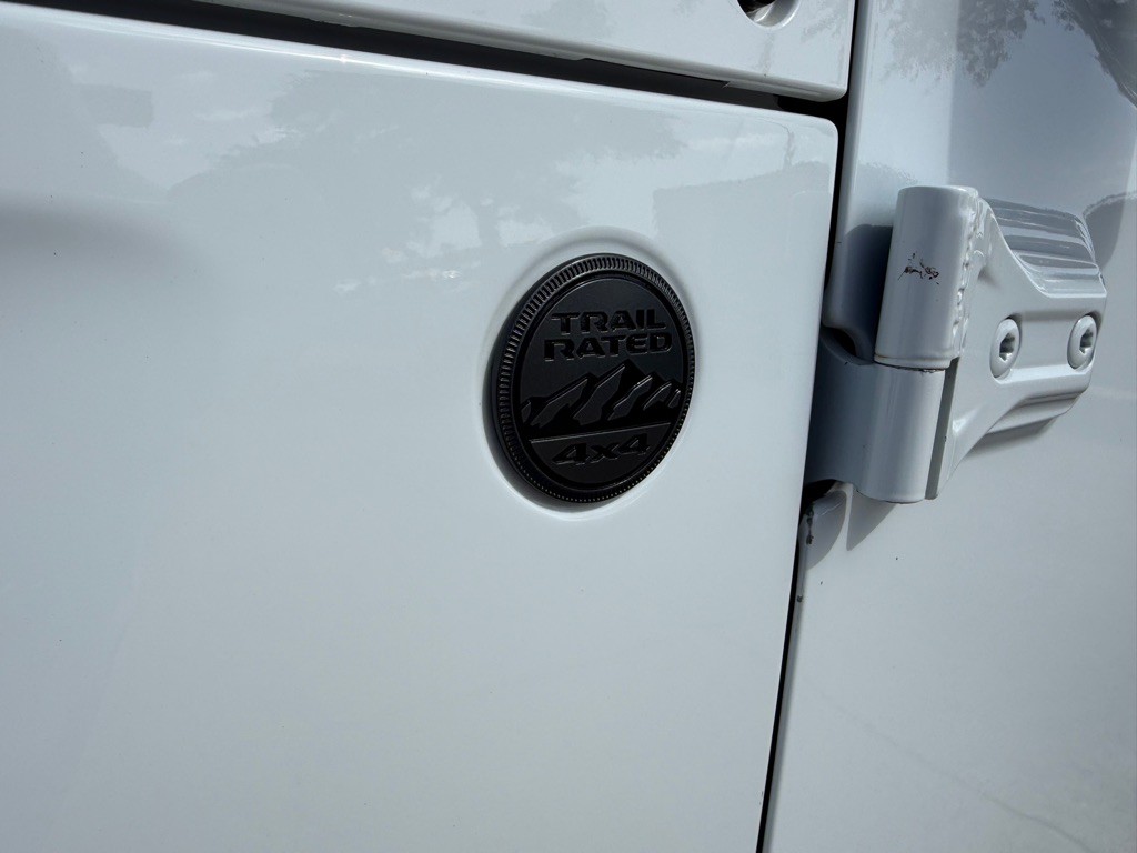 2025 Jeep Gladiator Image 13