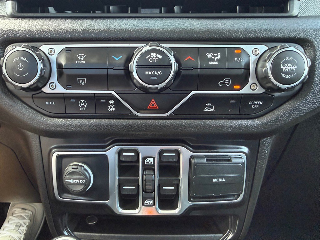 2025 Jeep Gladiator Image 33