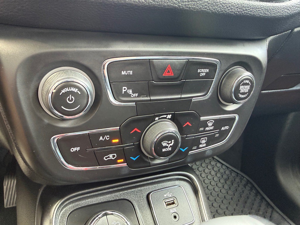 2017 Jeep Compass Image 28