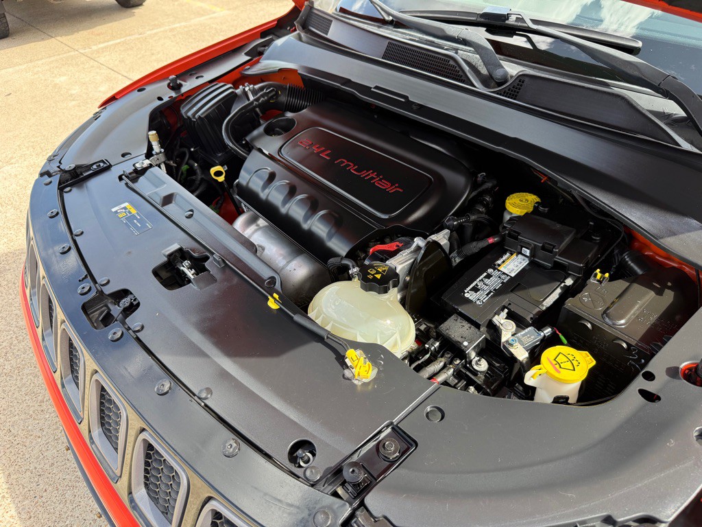 2017 Jeep Compass Image 39