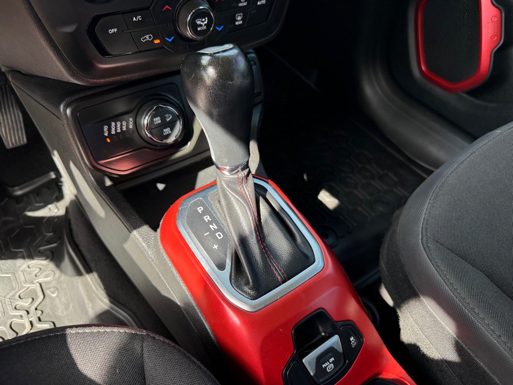 2018 Jeep Renegade Image 13