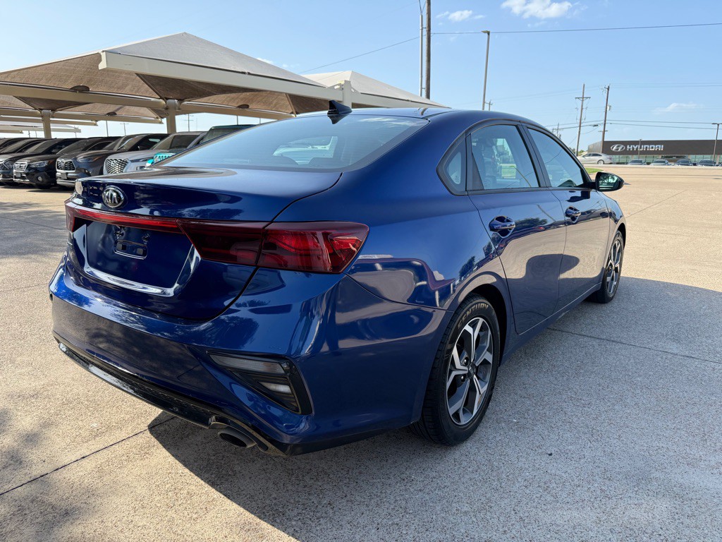 2021 Kia Forte Image 7