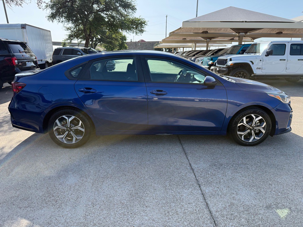 2021 Kia Forte Image 8