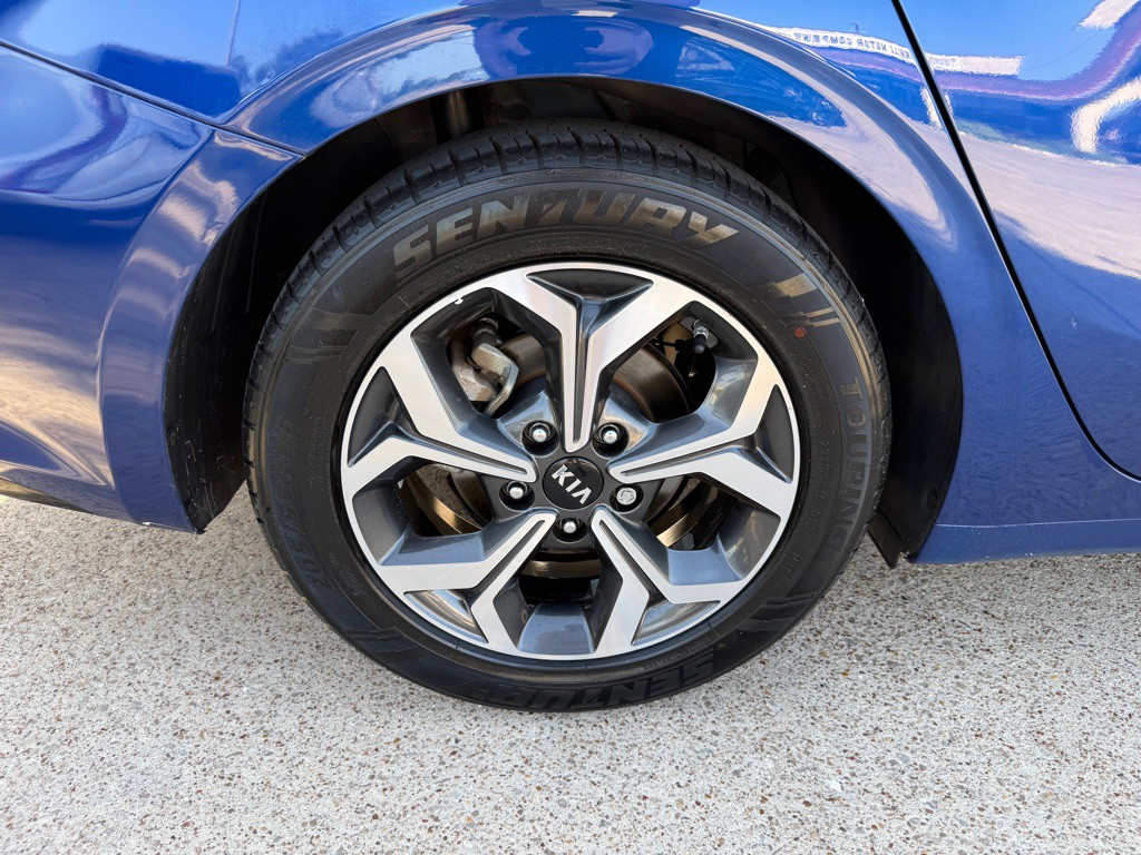 2021 Kia Forte Image 12