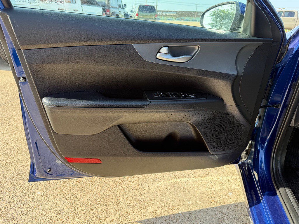 2021 Kia Forte Image 17