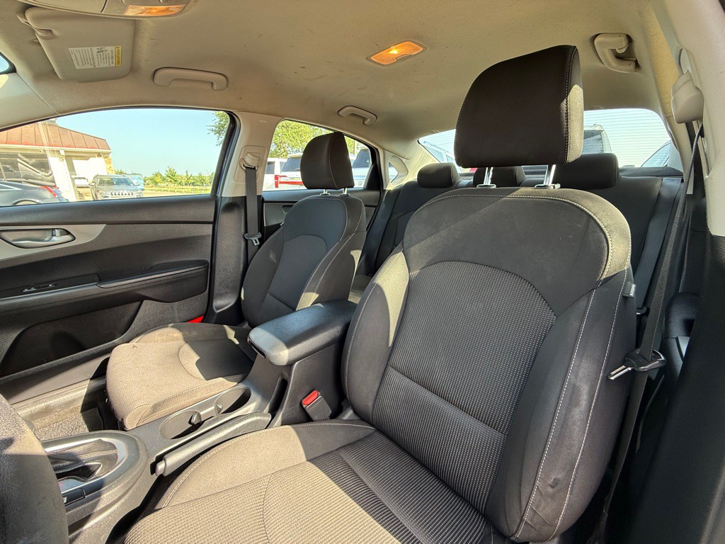 2021 Kia Forte Image 18