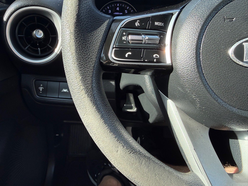2021 Kia Forte Image 24