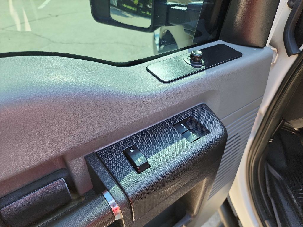 2013 Ford F-250 Image 16