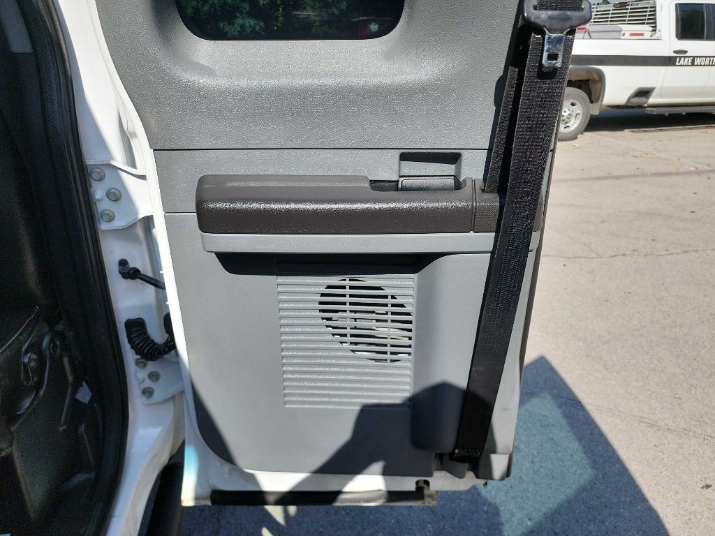 2013 Ford F-250 Image 32