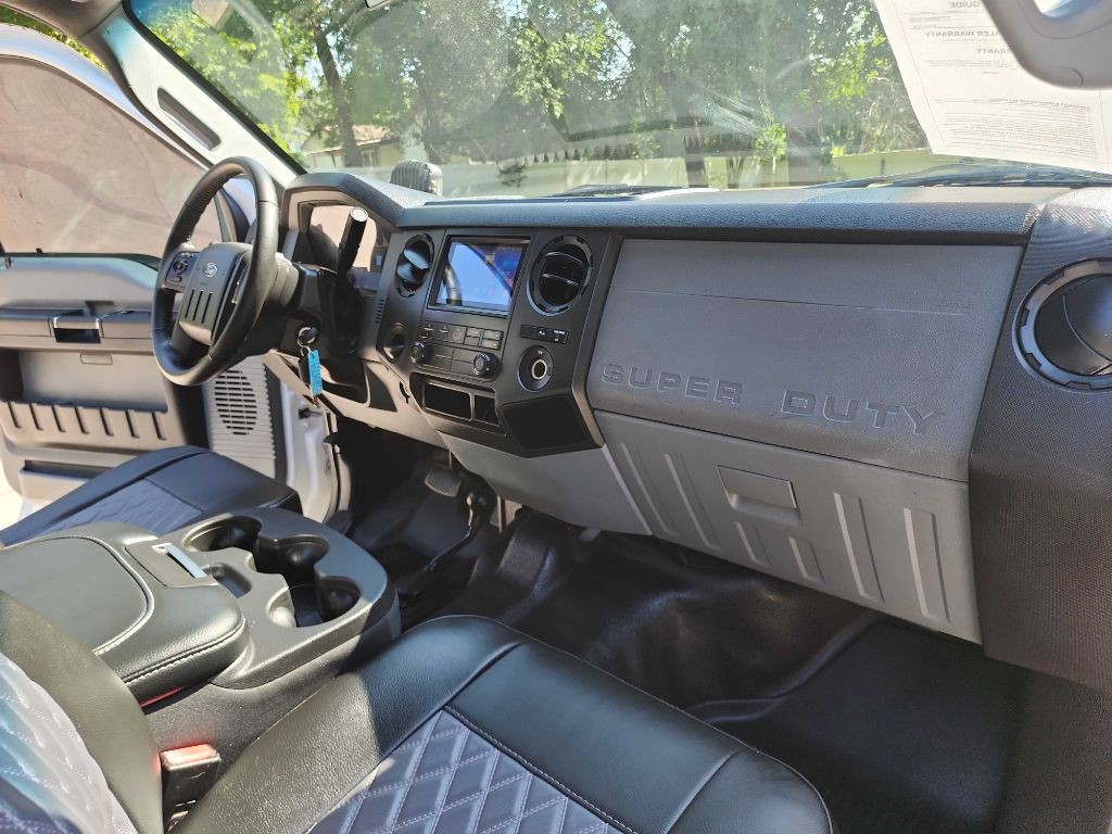 2013 Ford F-250 Image 38