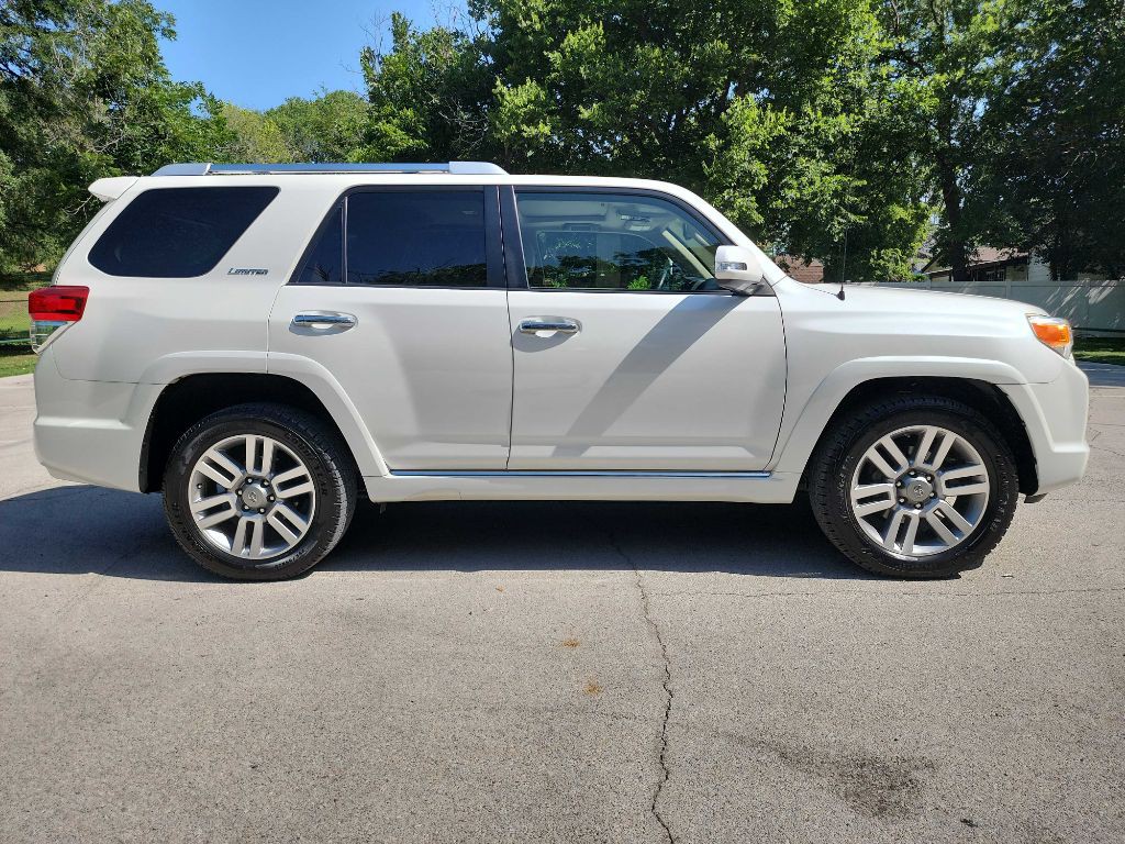 2011 Toyota 4Runner Image 12
