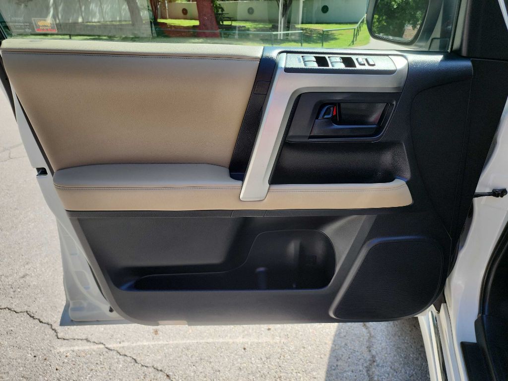 2011 Toyota 4Runner Image 15