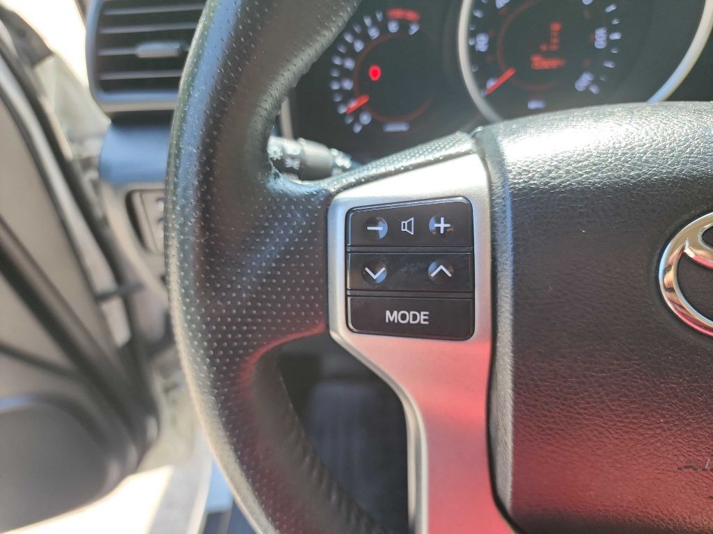 2011 Toyota 4Runner Image 24