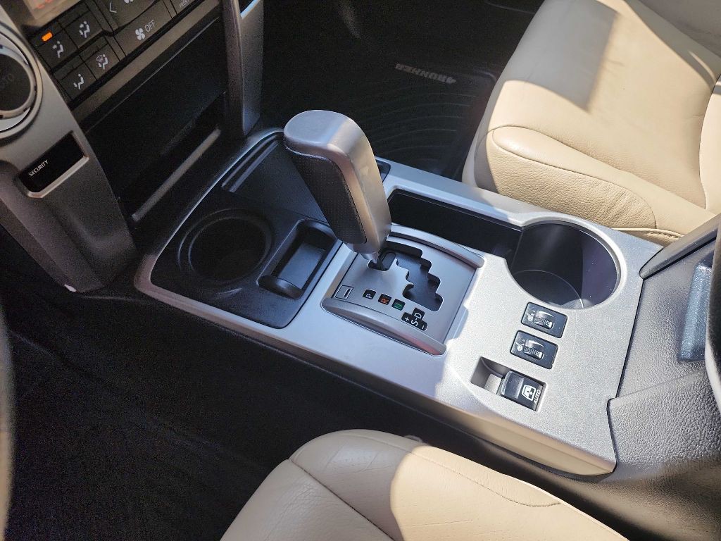 2011 Toyota 4Runner Image 25