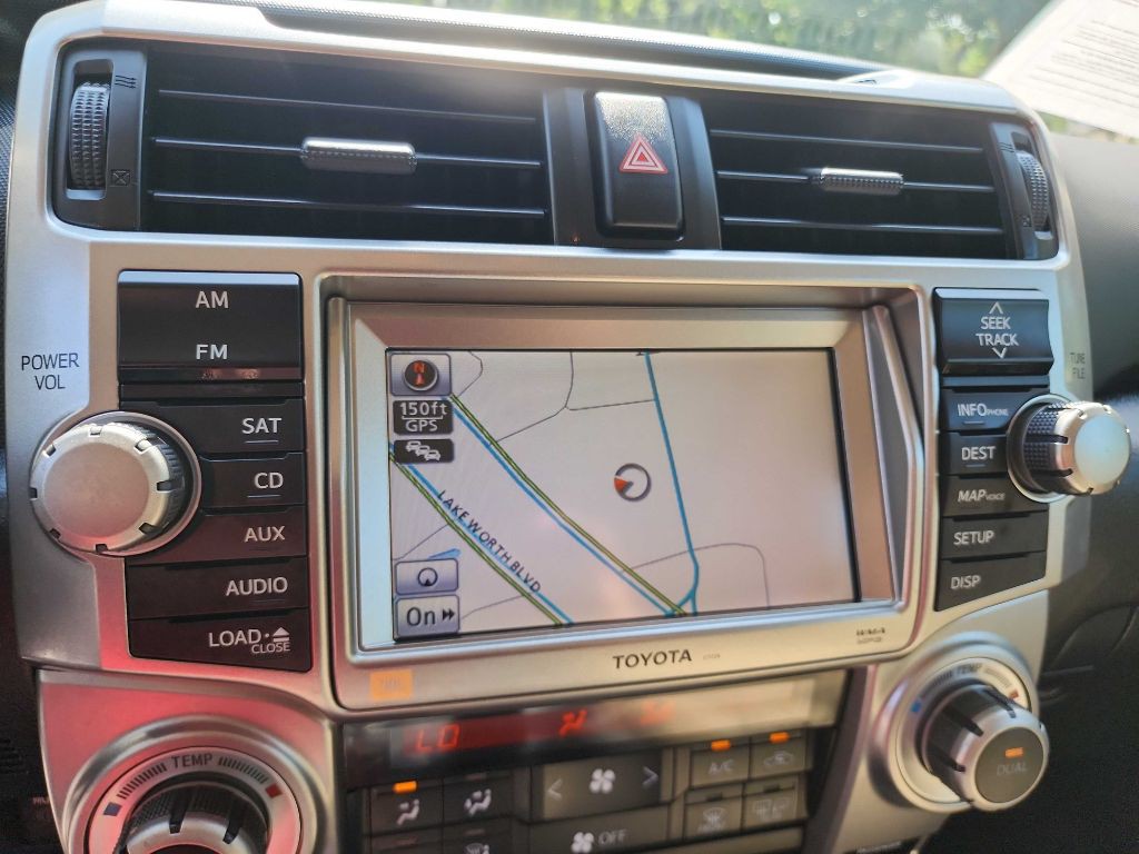 2011 Toyota 4Runner Image 28