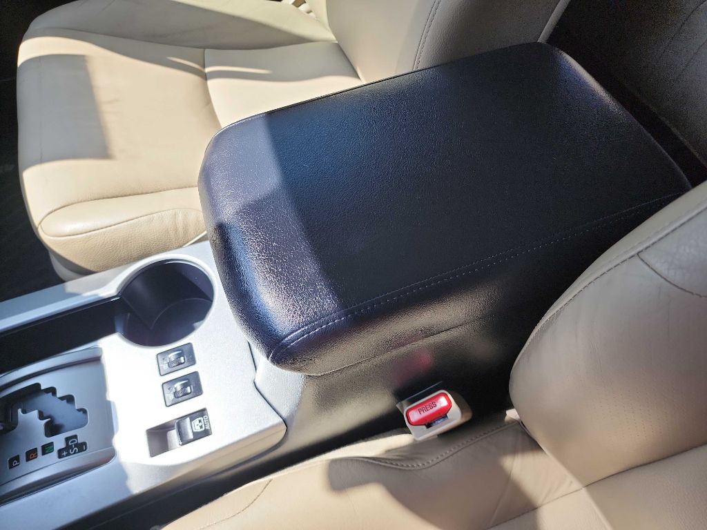 2011 Toyota 4Runner Image 30