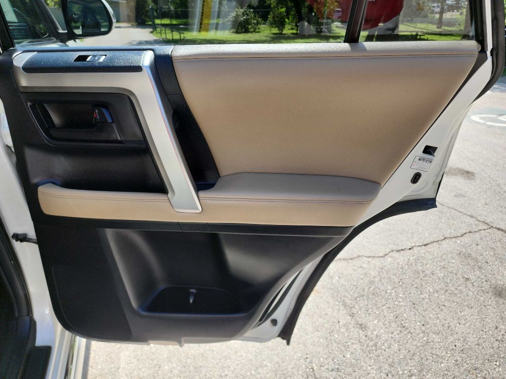 2011 Toyota 4Runner Image 38
